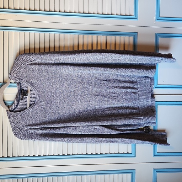 Banana Republic Other - Banana Republic Blue Linen Sweater